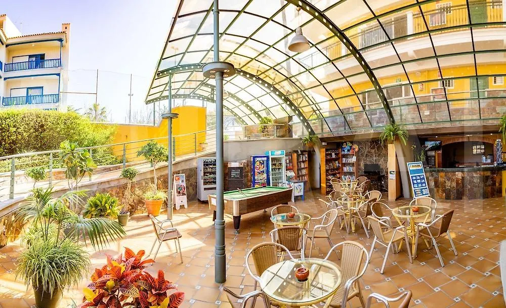 Apartamentos La Carabela Puerto de la Cruz  Puerto de la Cruz (Tenerife)